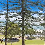 Goodwin Towers - Hosted By Burleigh Letting